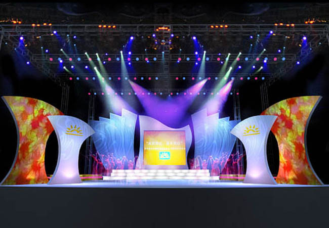 舞美：不止“颜值”，更是“艺术的冲锋者”